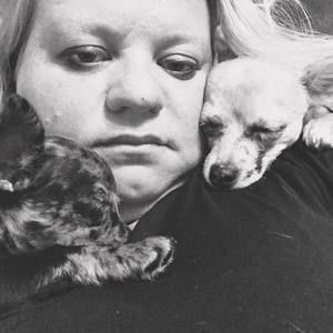 Meet your Posher, Angie